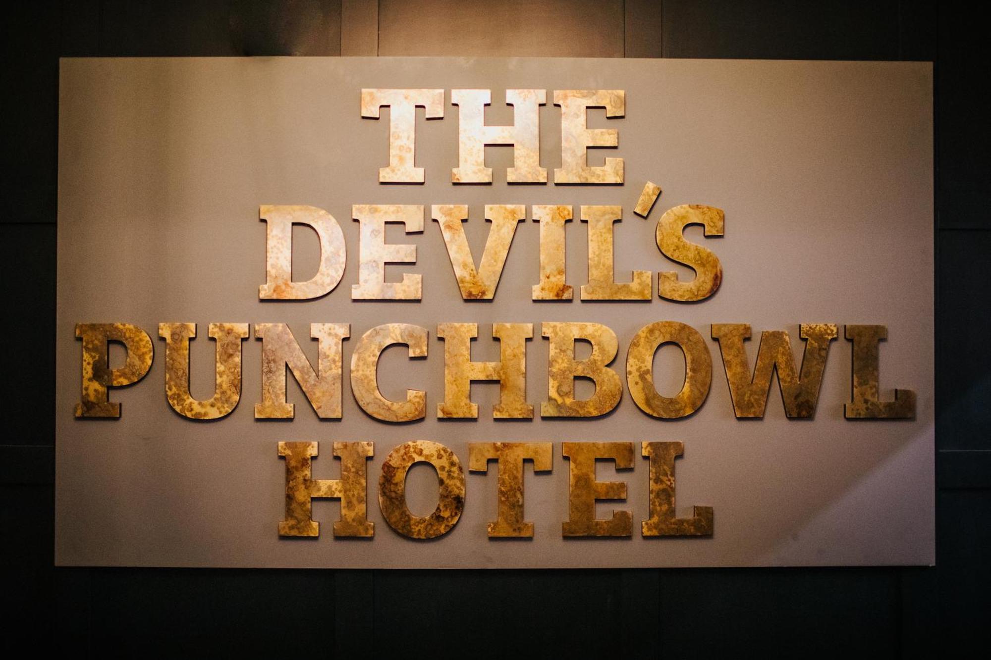The Devil'S Punchbowl Hotel Hindhead Экстерьер фото