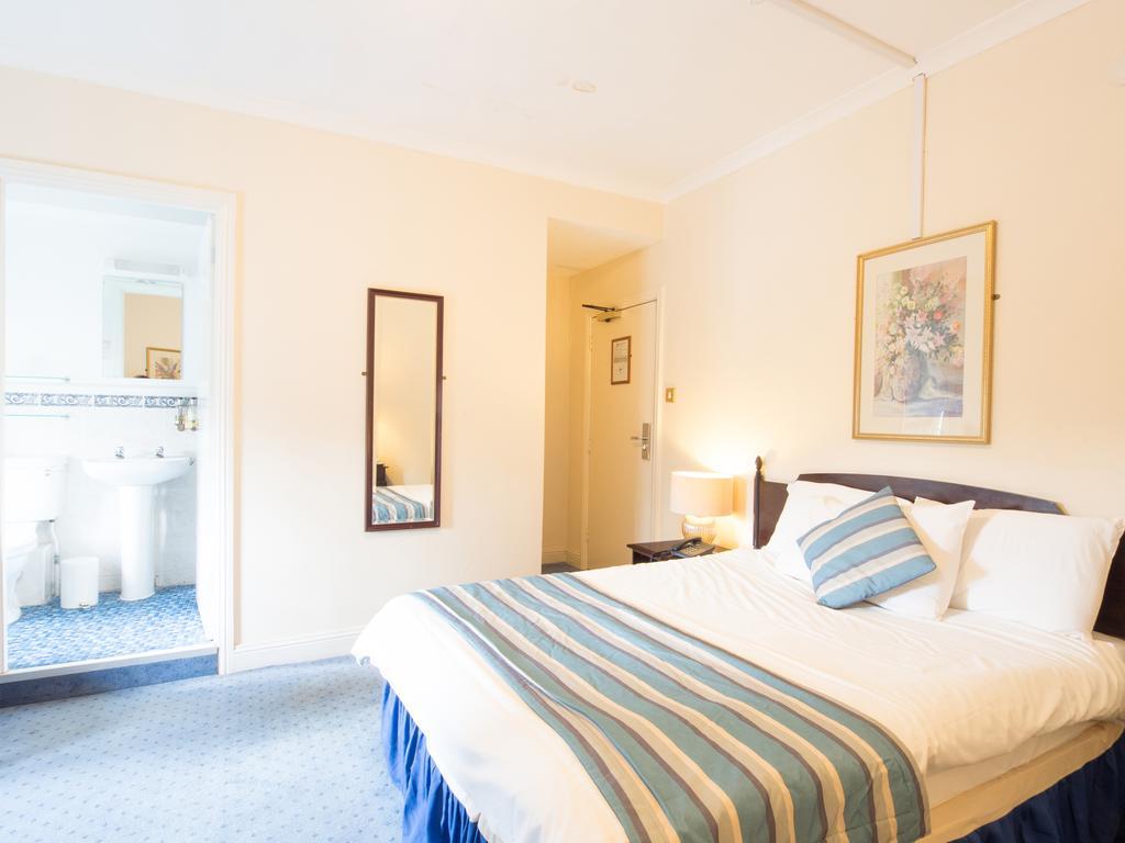The Devil'S Punchbowl Hotel Hindhead Экстерьер фото
